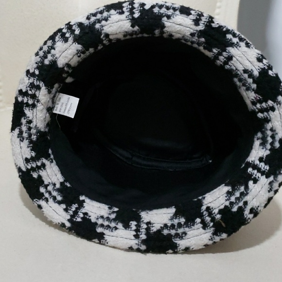 Hat - Picture 3 of 3